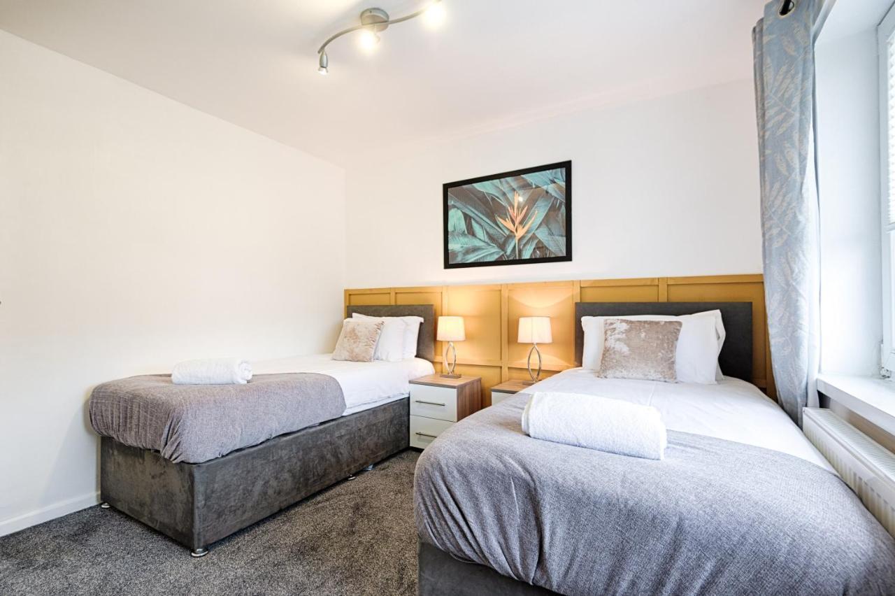 Private Parking, Garden, Close To Beach! Swansea Exterior photo