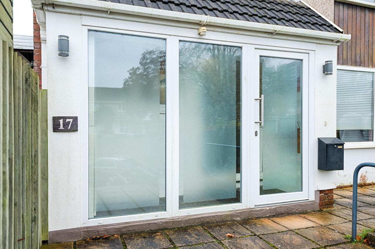 Private Parking, Garden, Close To Beach! Swansea Exterior photo