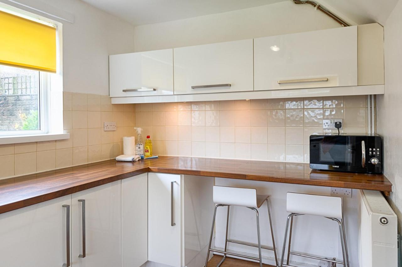 Private Parking, Garden, Close To Beach! Swansea Exterior photo